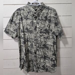 Roark button up short sleeve shirt Size XL